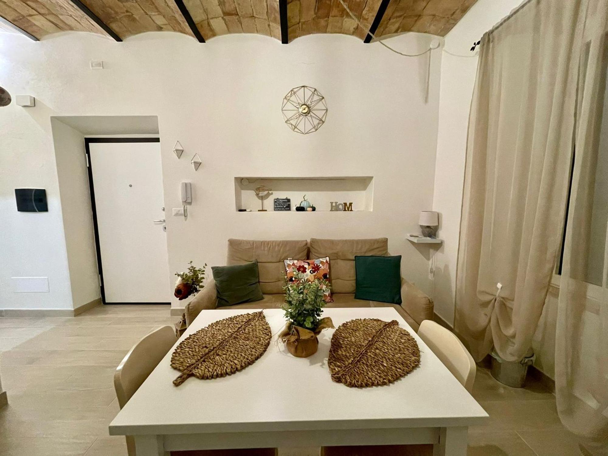 Casa Vacanze - La Torre - Appartamento Marta Buitenkant foto
